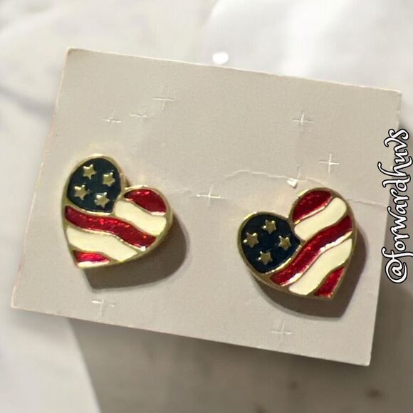 Avon American Flag Heart Stud Earrings - Picture 5 of 8